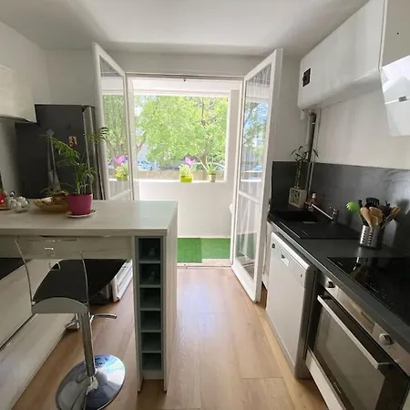 Flat Air Conditioning 4 People Near Stadium Apartment Marseilles